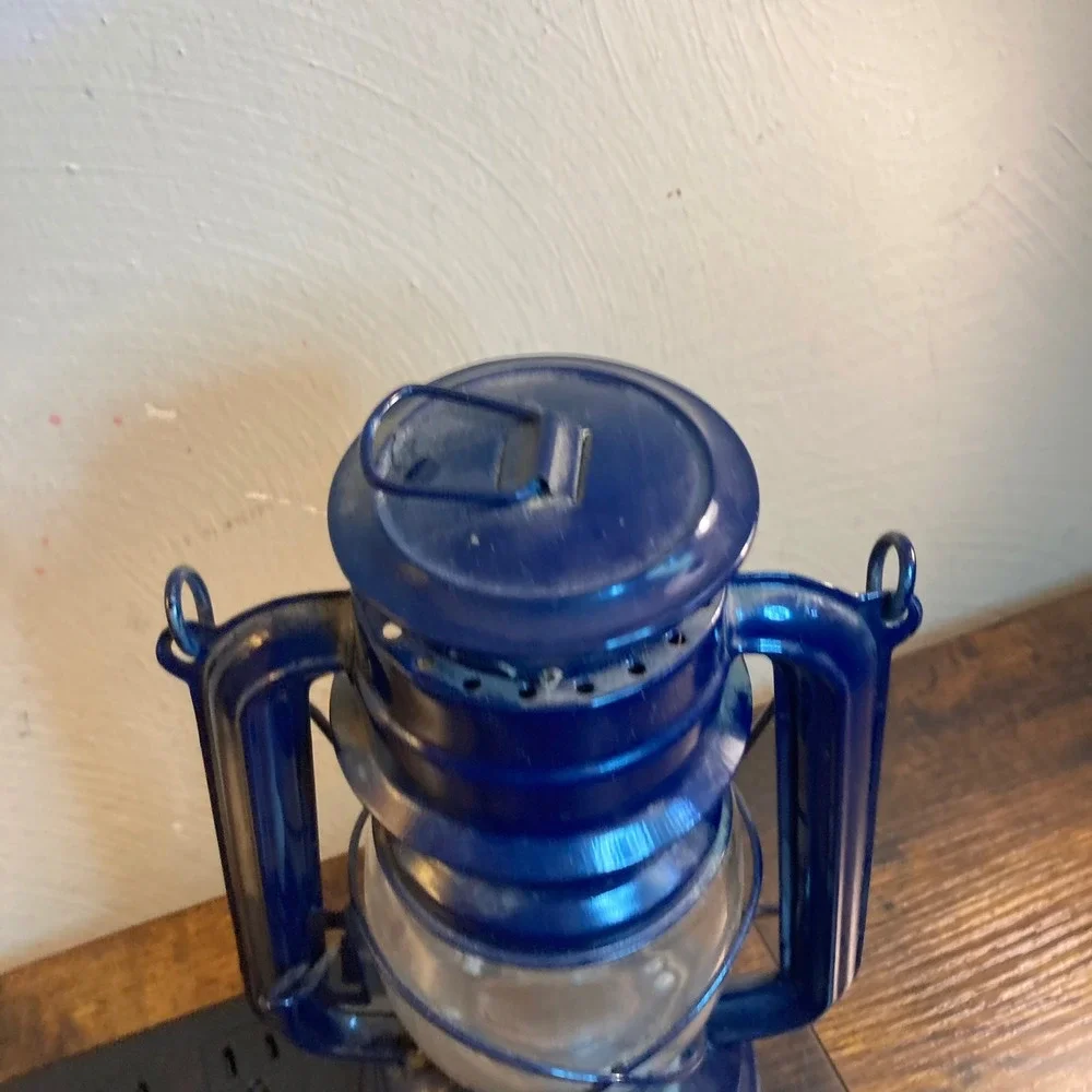 Vtg Blue Metal Hurricane Lantern Battery Powered 9